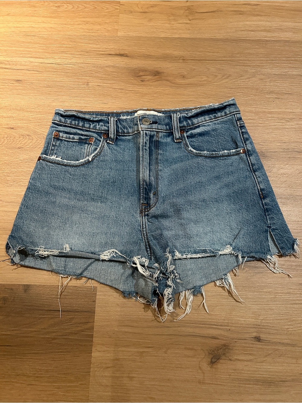 abercrombie and fitch the cutoff shorts high rise